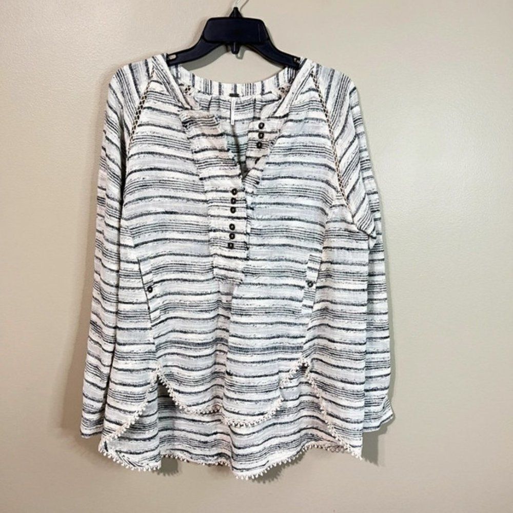 Free People XS long sleeve blouse
